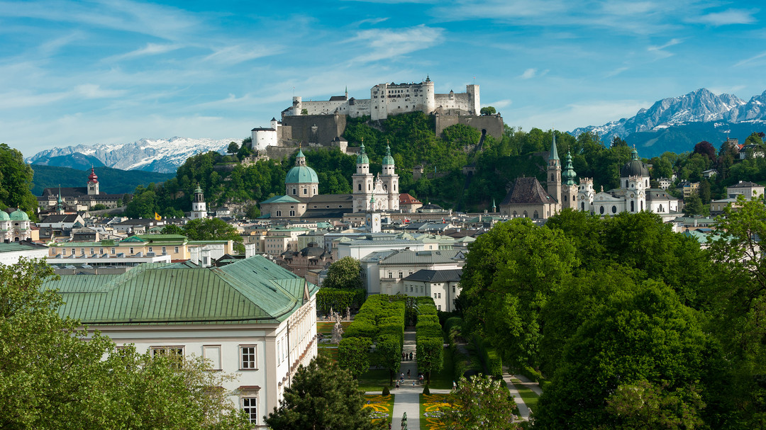 Salzburg city centre & Fortress Hohensalzburg