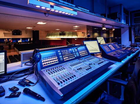 Technik Europa Saal | © Helge Kirchberger Photography Technik Europa Saal | © Helge Kirchberger Photography